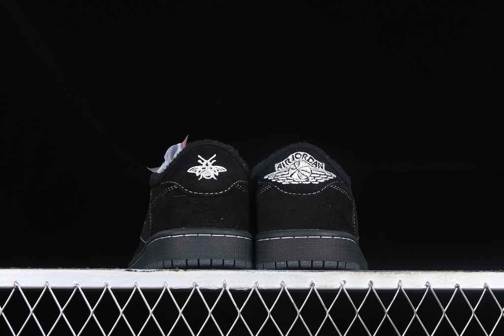 Travis Scott x Air Jordan 1 "Phantom"