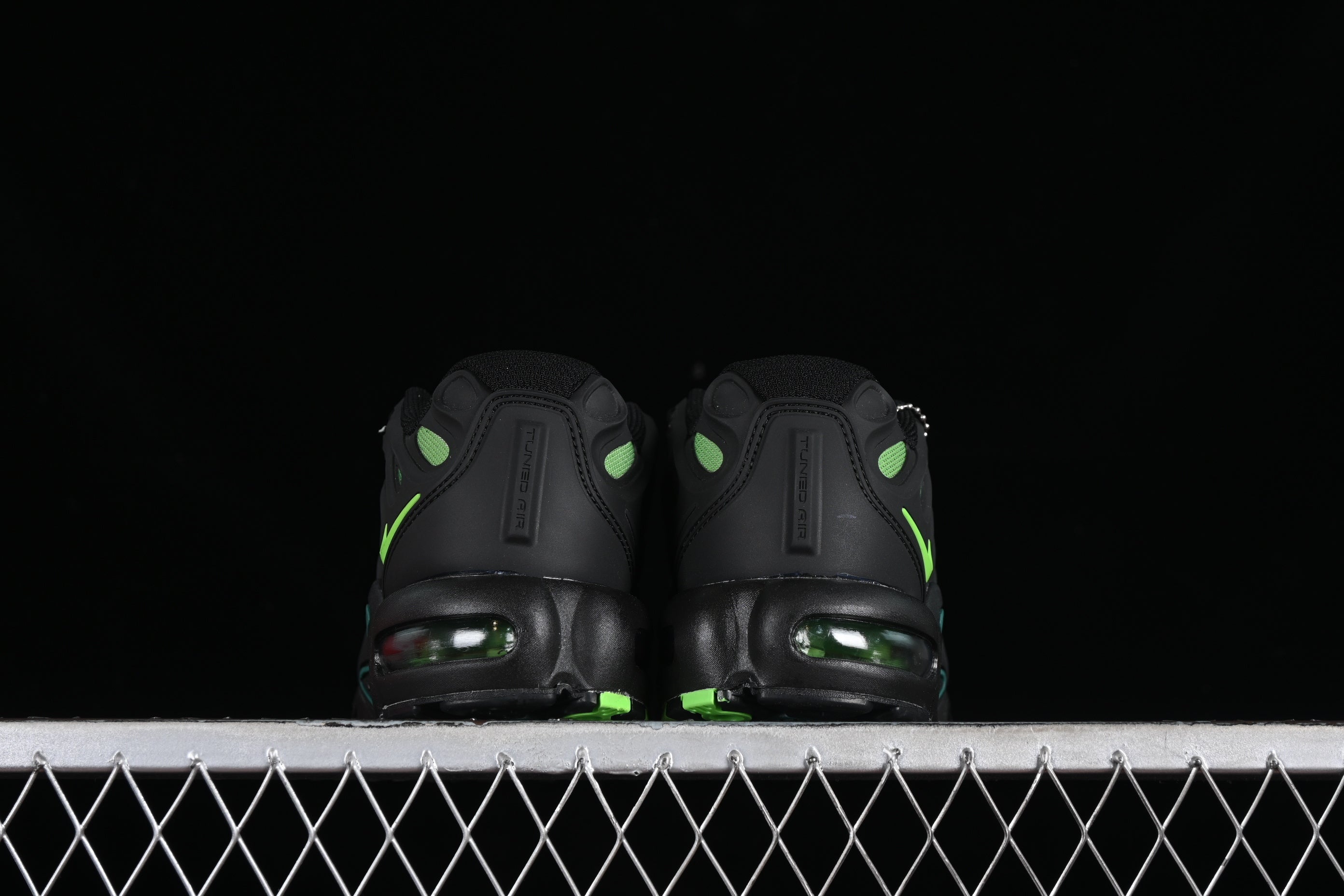 Nike Air Max Plus Drift