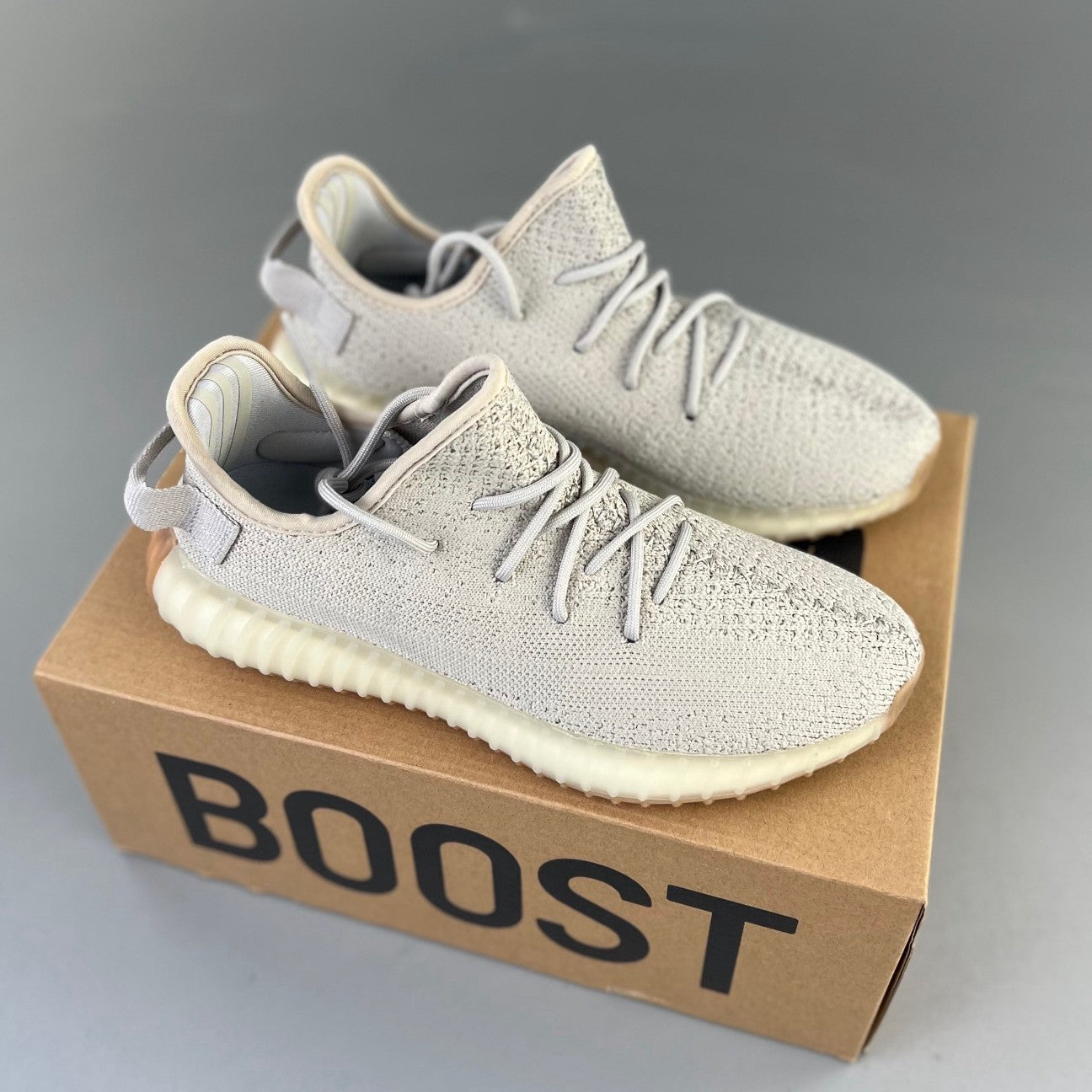 Yeezy Boost 350 v2 "Apricot"