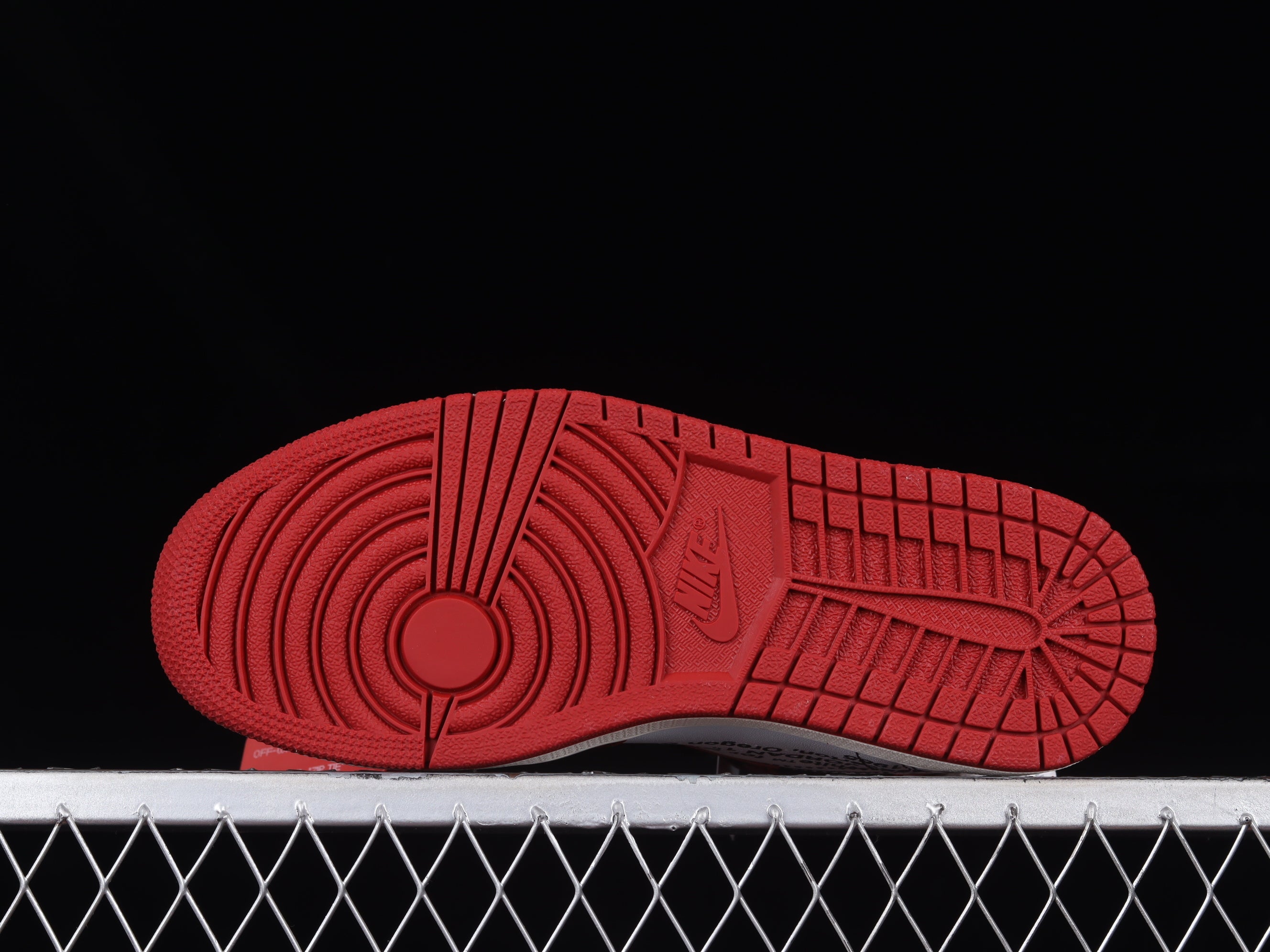 Off-White x Nike Air Jordan 1 "Chicgo"