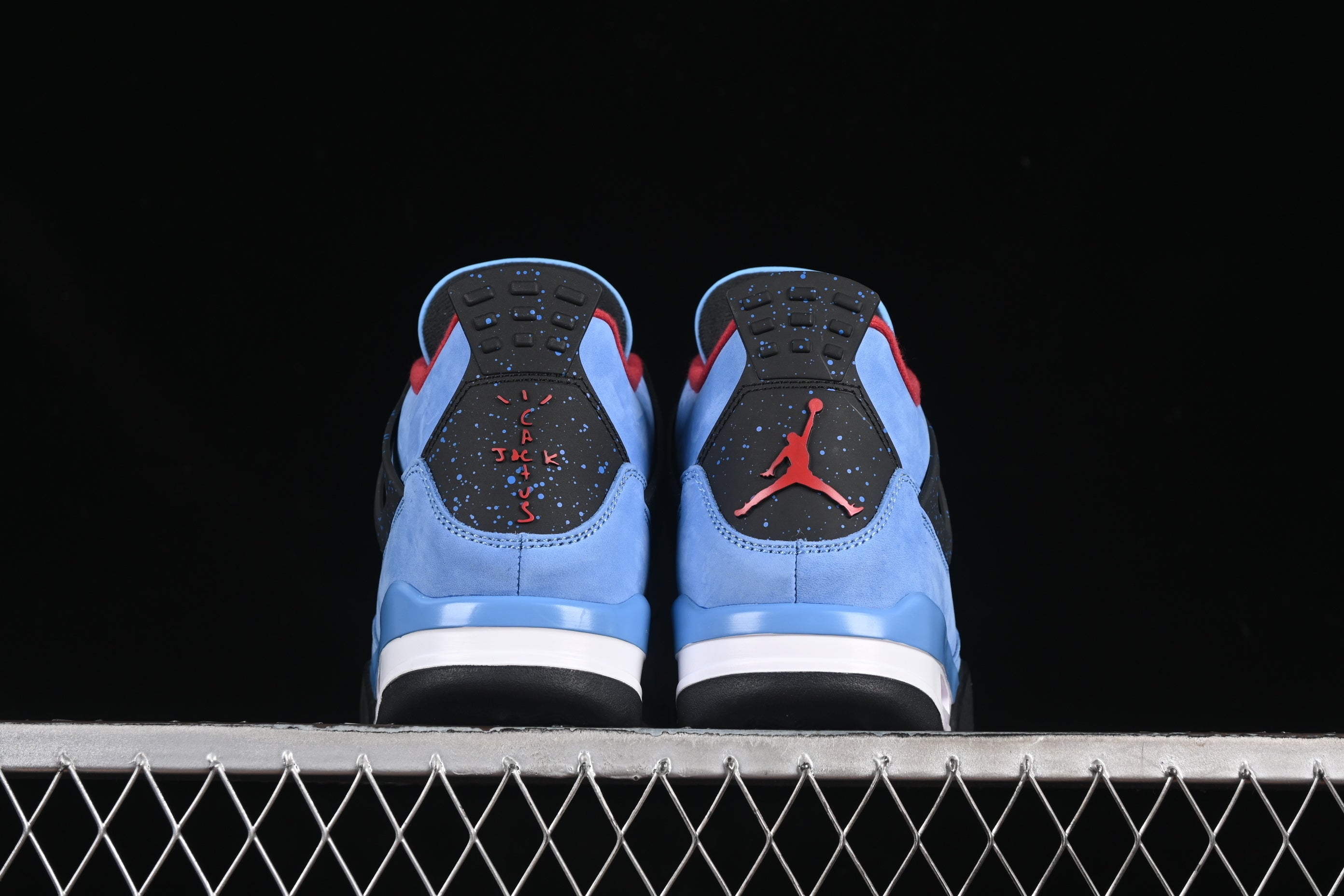 Travis Scott x Air Jordan 4
