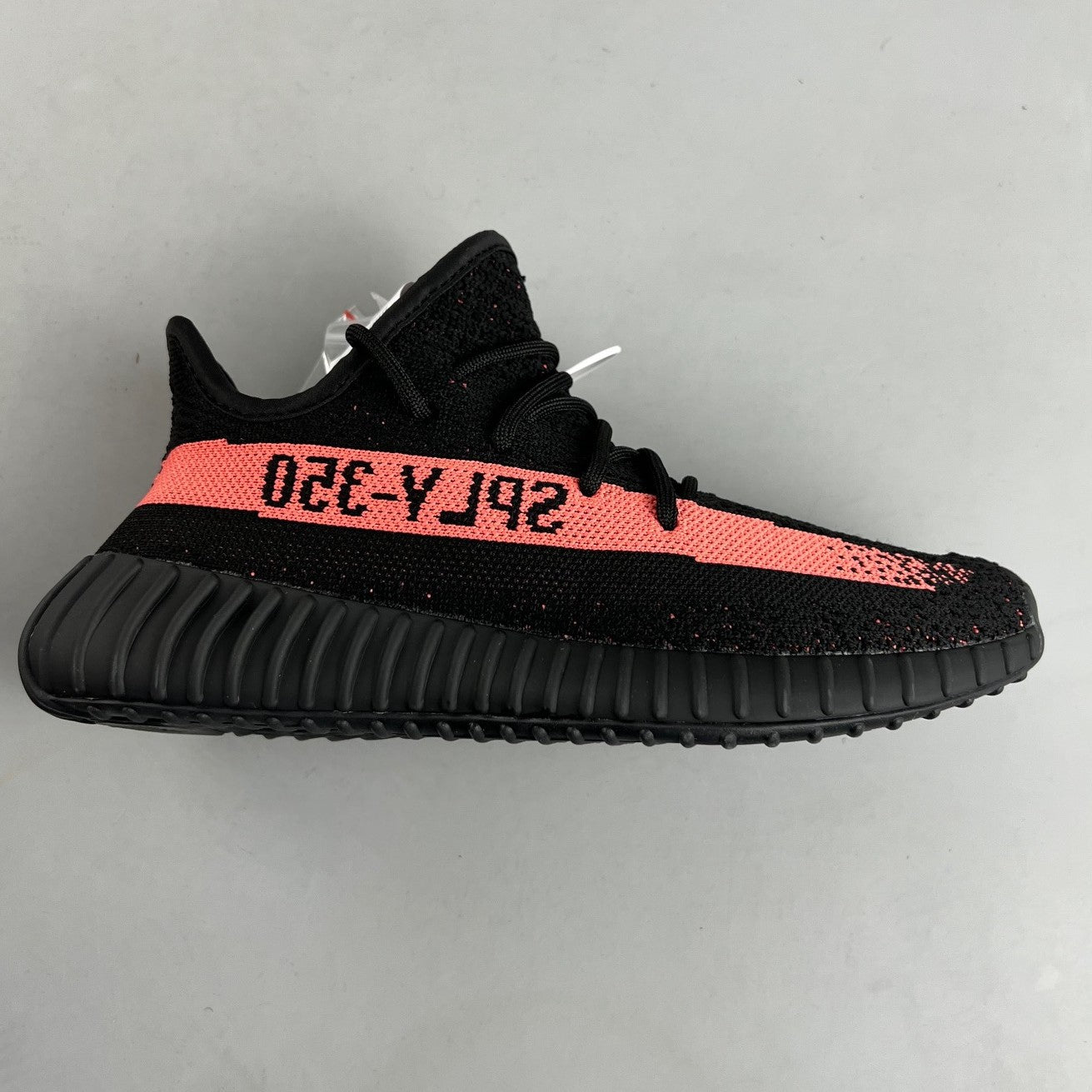 Yeezy Boost 350 v2 "Black Red"