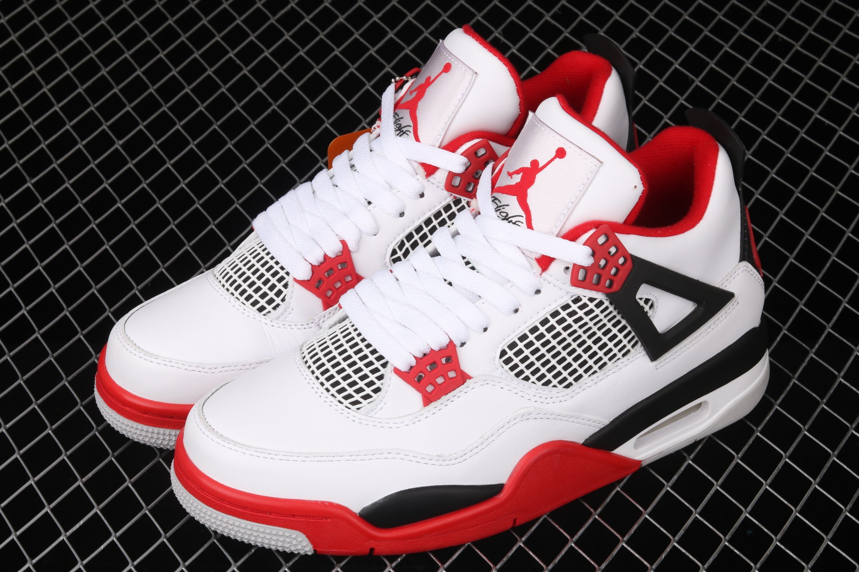 Air Jordan 4 Retro