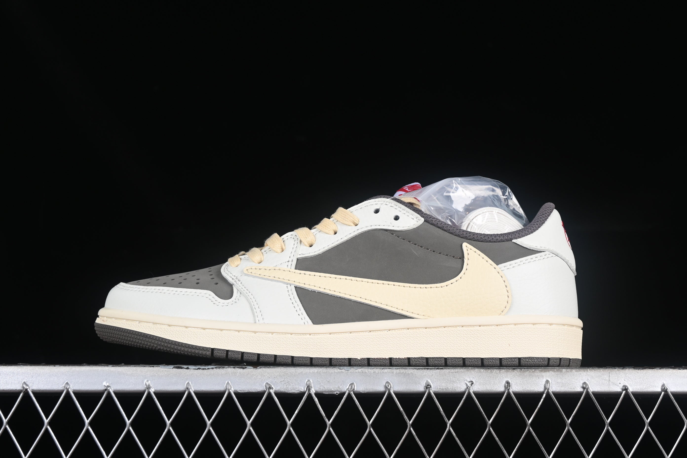 Travis Scott x Air Jordan 1 "Reverse Mocha"