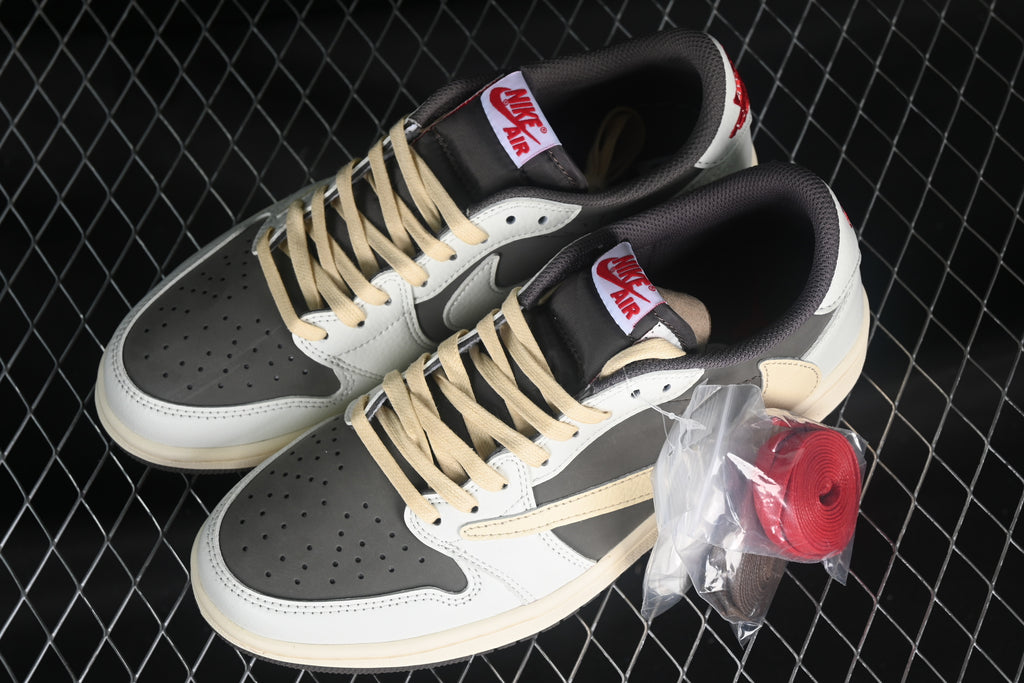 Travis Scott x Air Jordan 1 "Reverse Mocha"