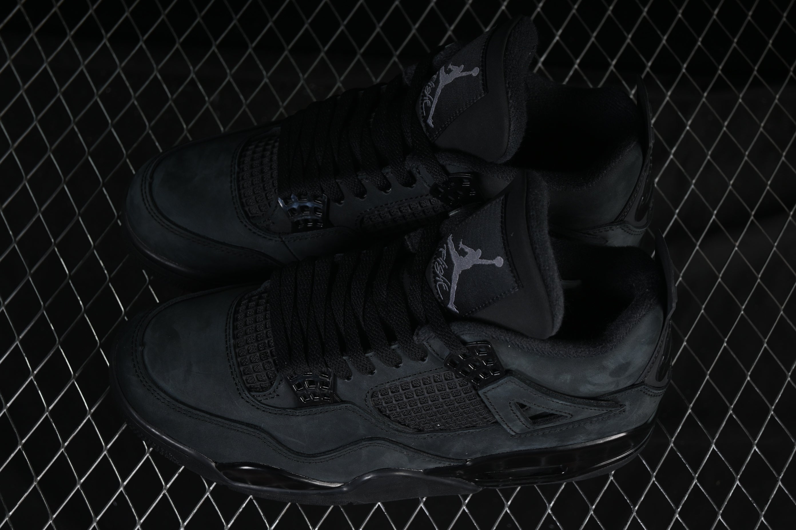 Air Jordan 4 Retro