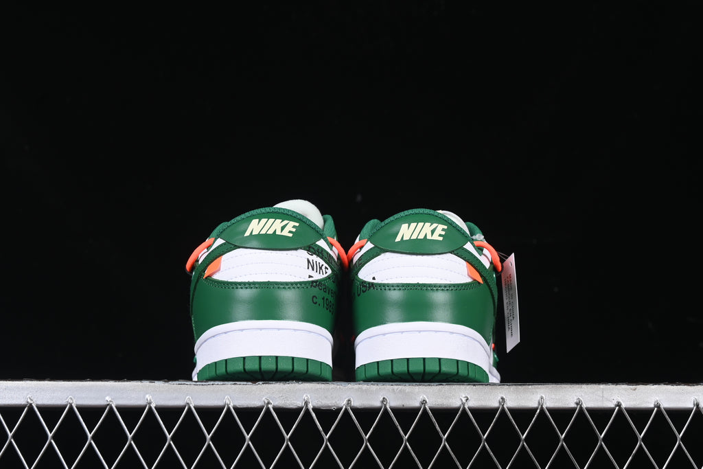 Off White x Nike SB Dunk x Futura