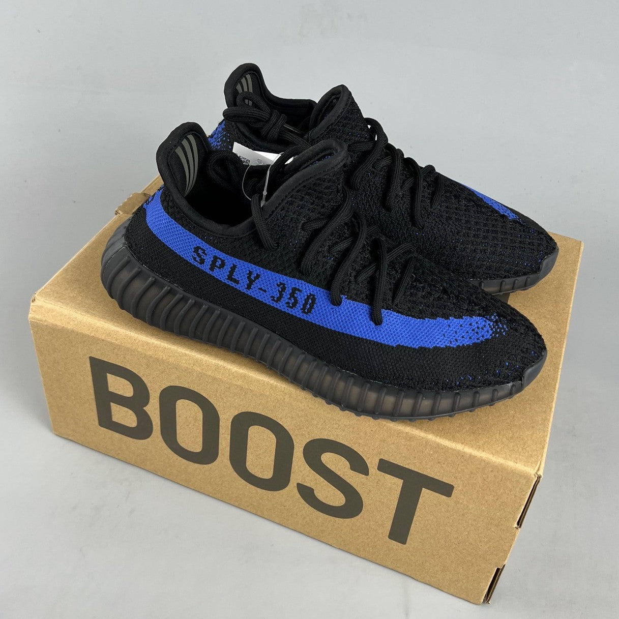 Yeezy Boost 350 v2 "Dazzling Blue"