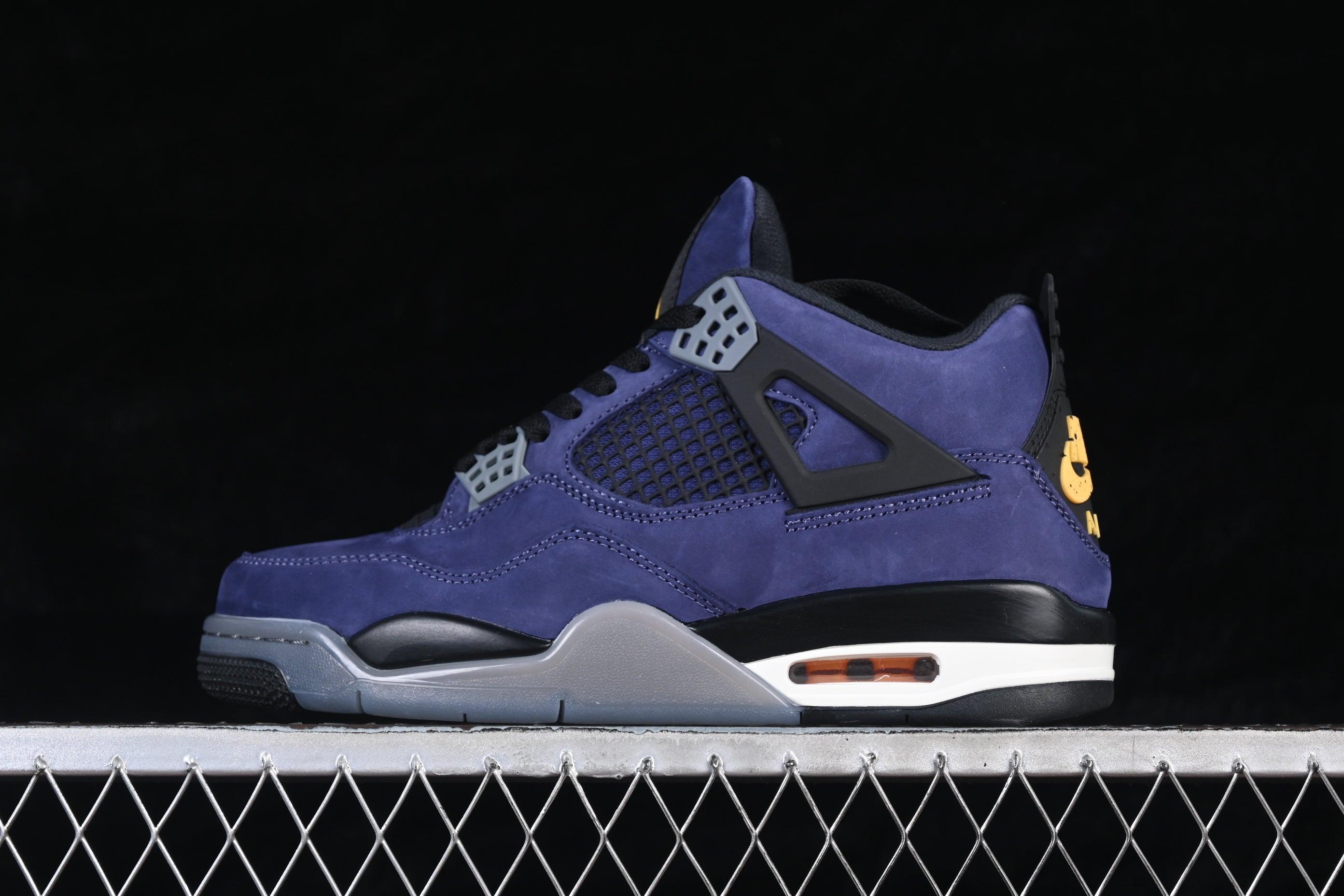 Air Jordan 4 Retro