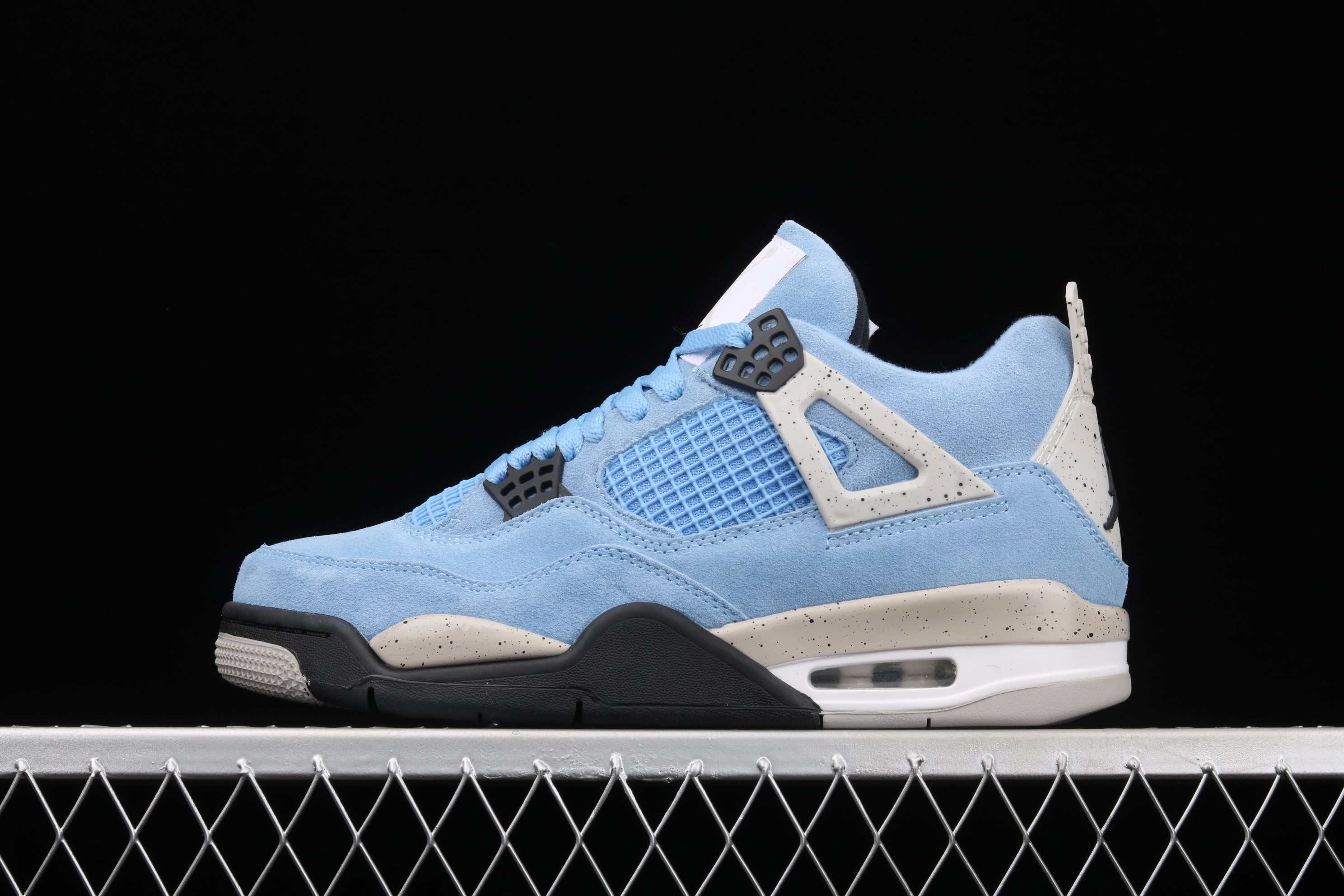 Air Jordan 4 Retro