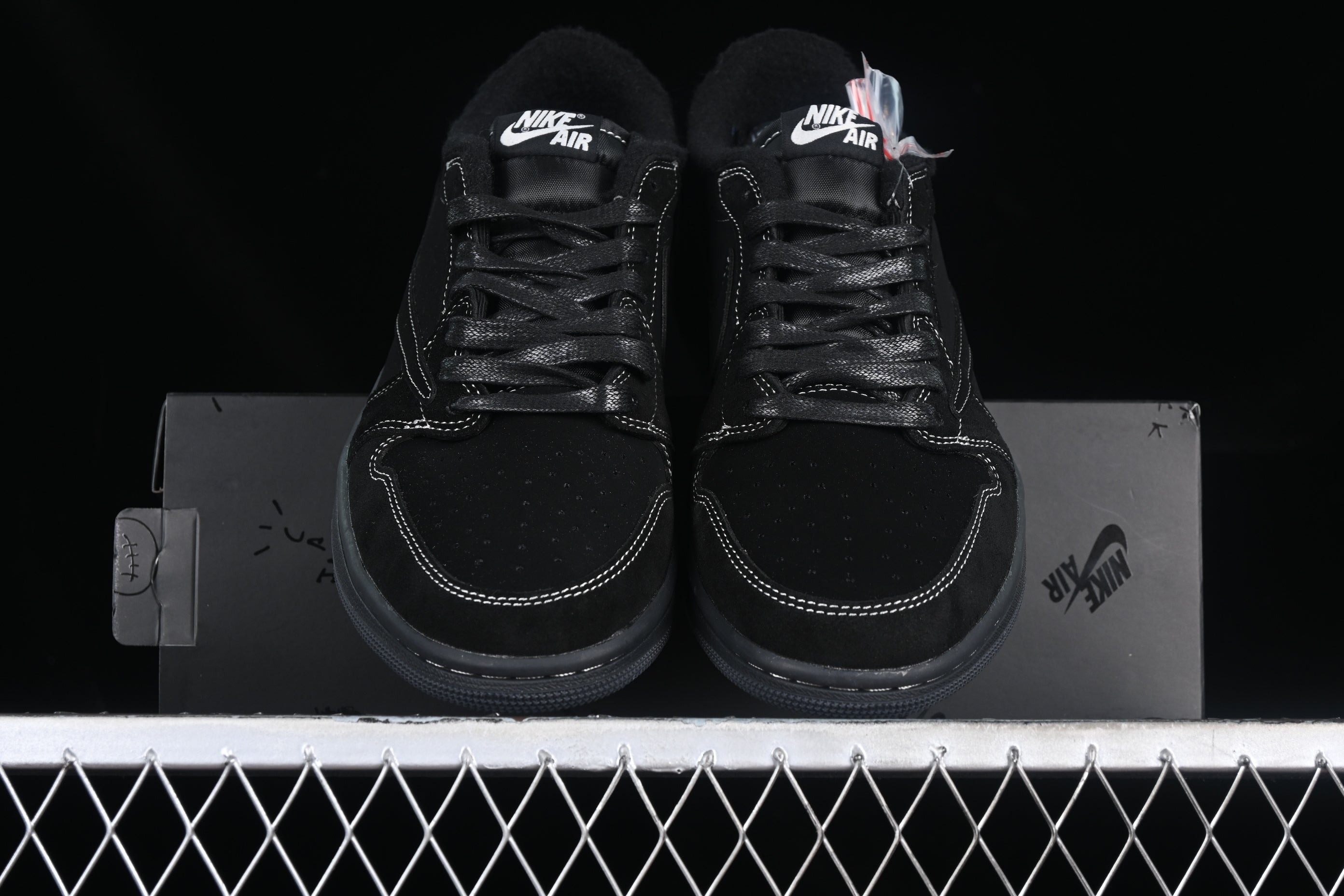 Travis Scott x Air Jordan 1 "Phantom"