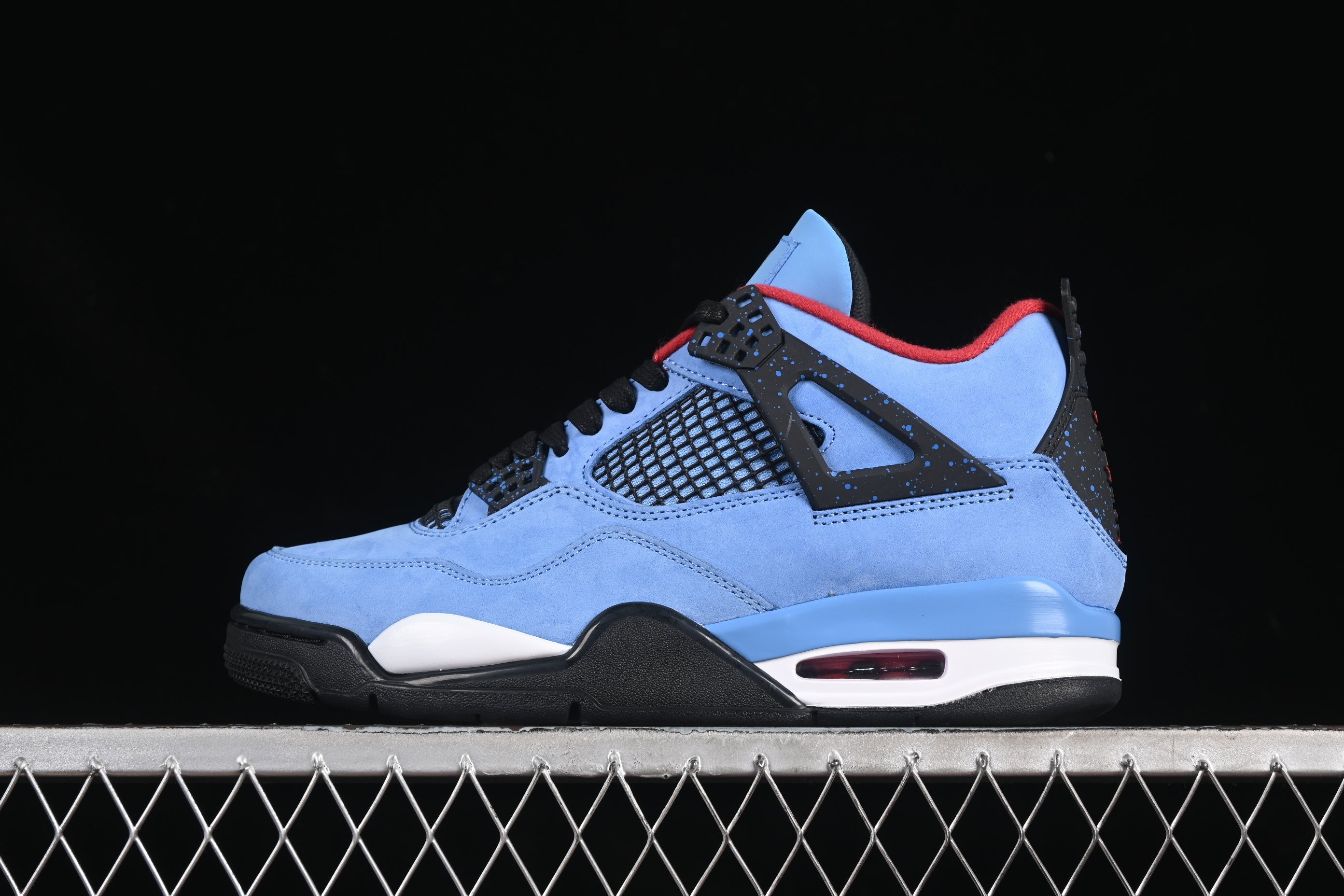 Travis Scott x Air Jordan 4