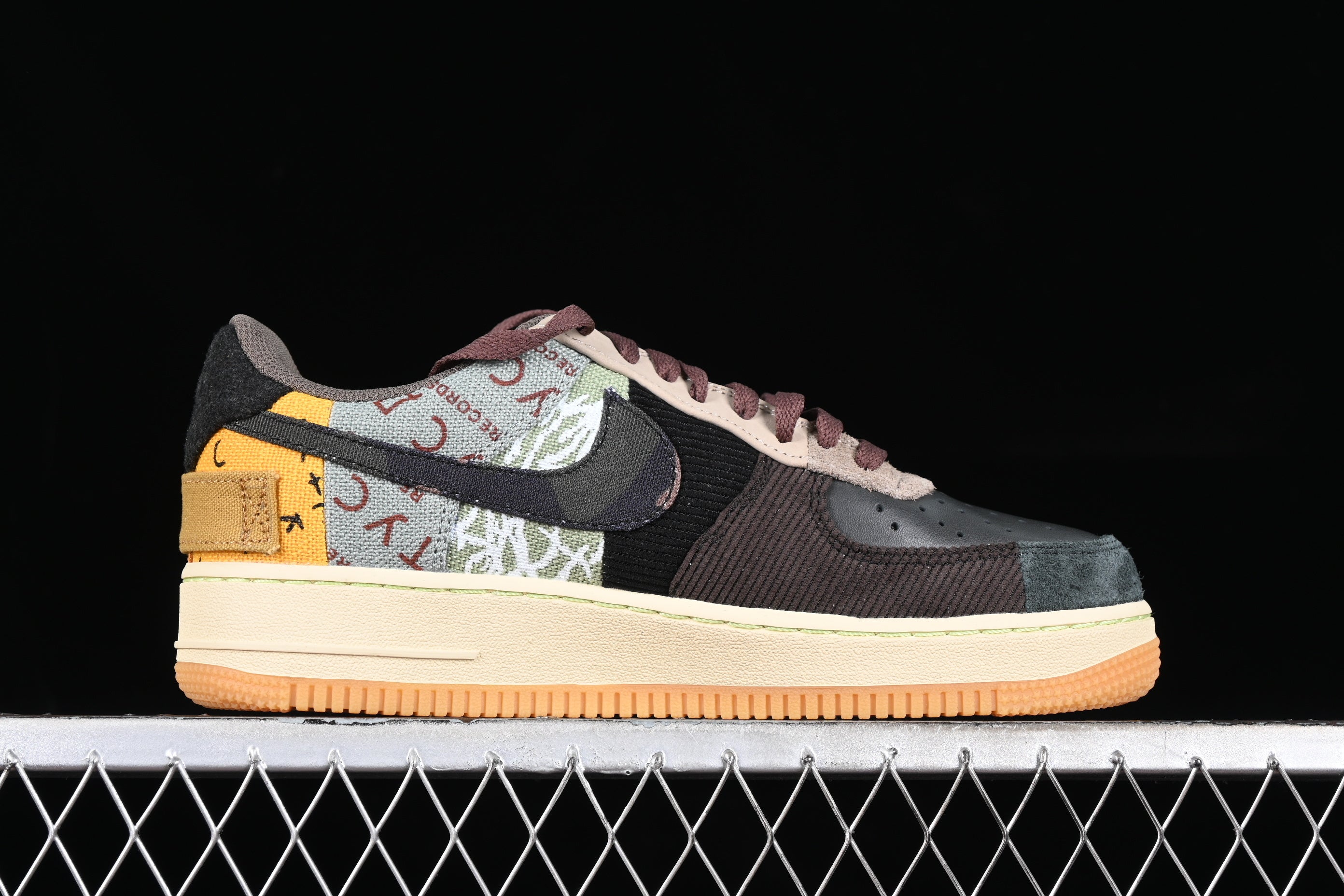 Travis Scott x Nike Air Force 1