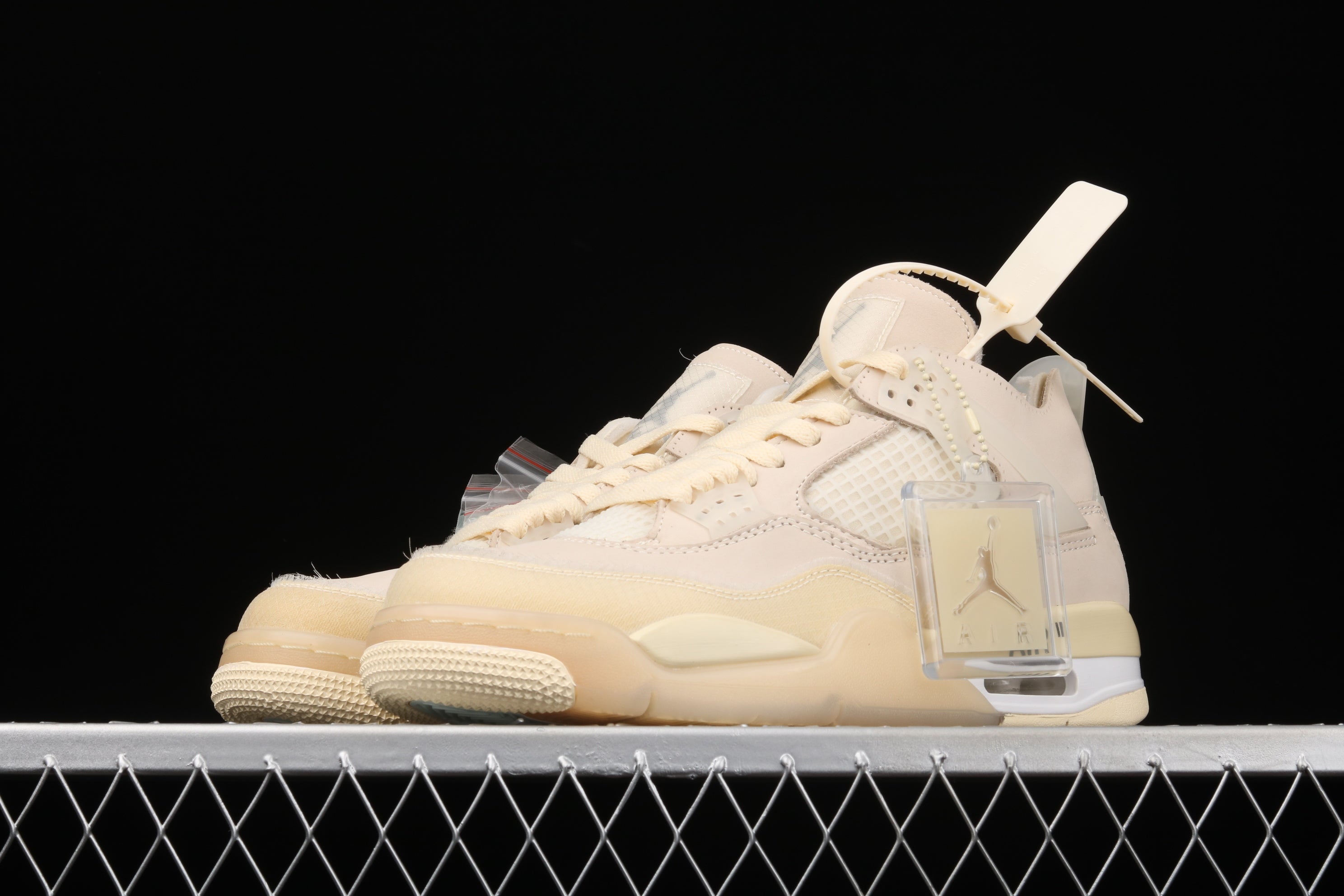 Off-White x Air Jordan 4