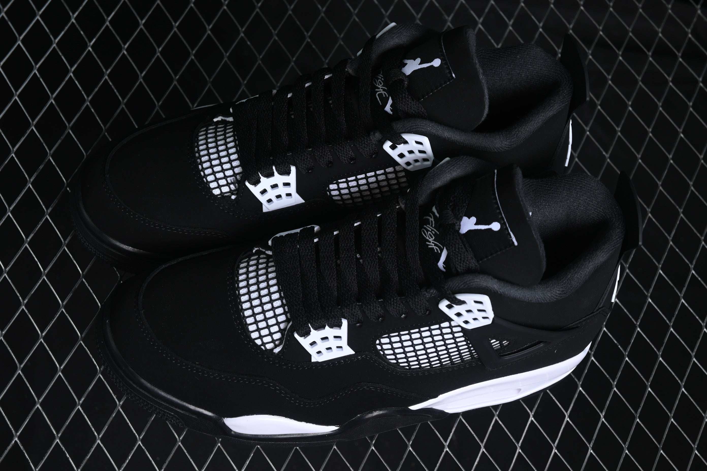 Air Jordan 4 Retro