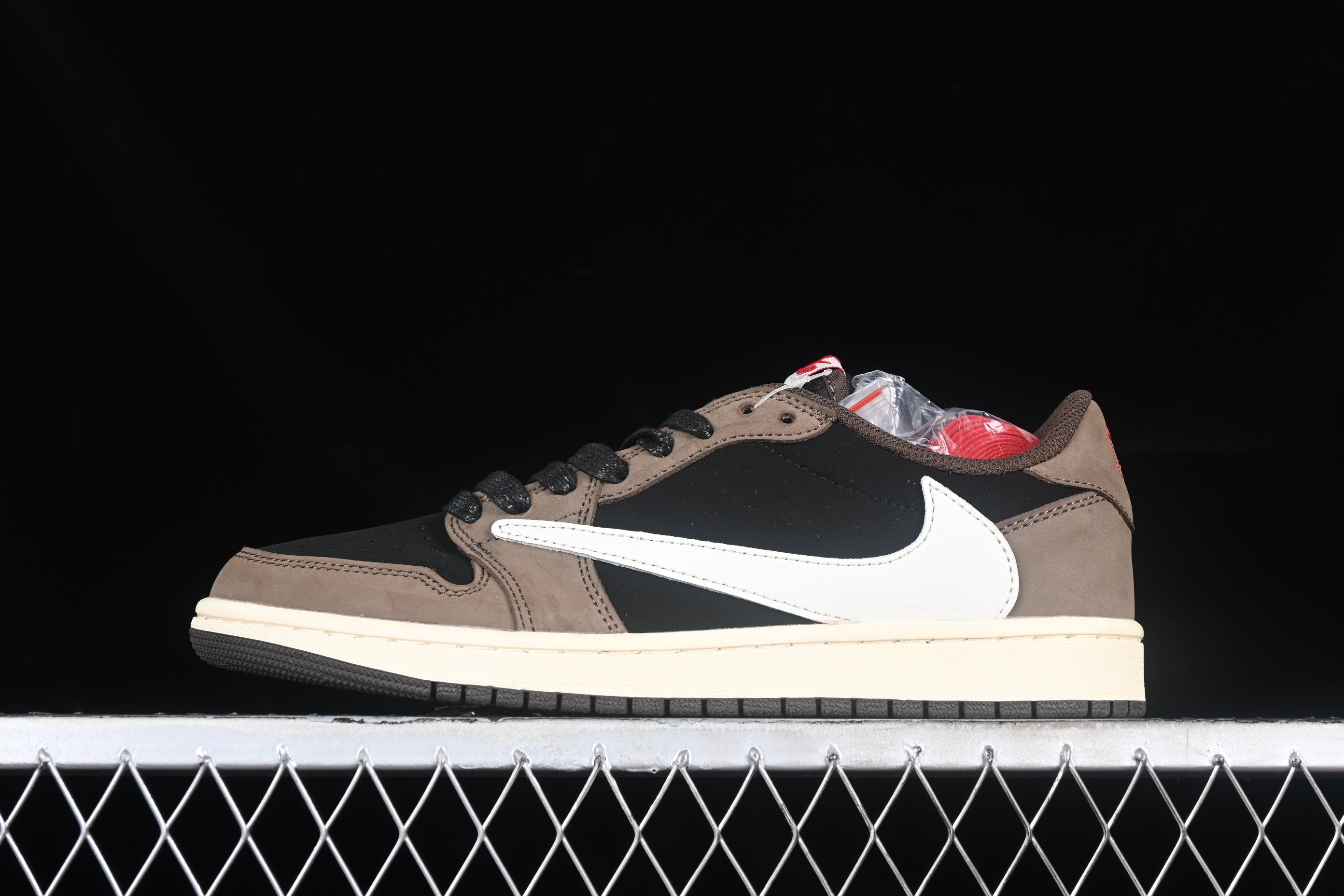 Travis Scott x Air Jordan 1 "Mocha"